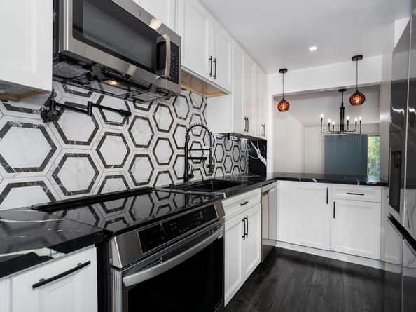 5700 Baltimore Drive 16, La Mesa CA 91942