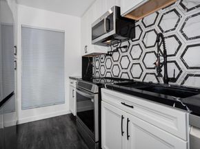 5700 Baltimore Drive 16, La Mesa CA 91942