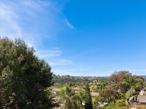 7946 Calle Posada, Carlsbad CA 92009