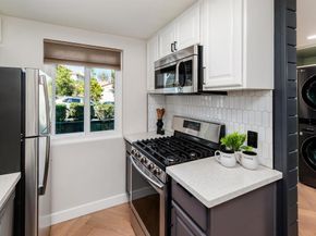 2349 Altisma Way B, Carlsbad CA 92009