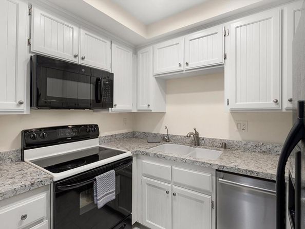 1560 Circa Del Lago D104, San Marcos CA 92078