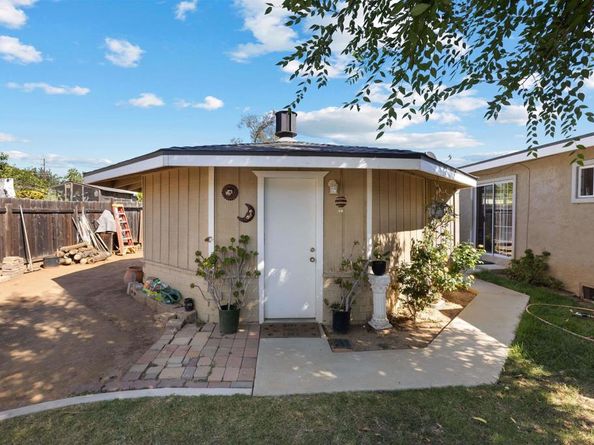 140 E 14th Avenue, Escondido CA 92025