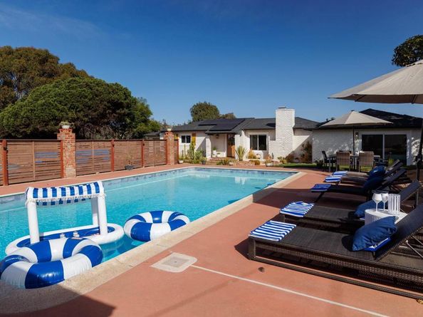 4350 Highland Drive, Carlsbad CA 92008