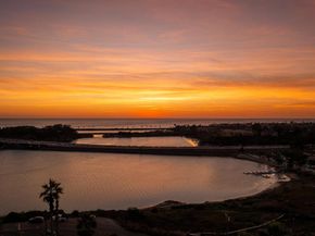 4350 Highland Drive, Carlsbad CA 92008