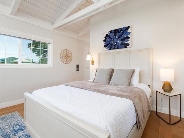 4350 Highland Drive, Carlsbad CA 92008