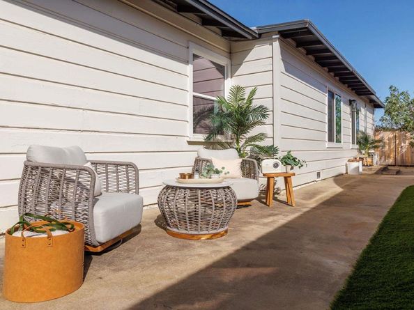 4350 Highland Drive, Carlsbad CA 92008