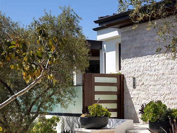 4512 Roxbury Road, Corona Del Mar CA 92625