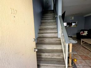 9834 Sepulveda Boulevard 117, North Hills CA 91343