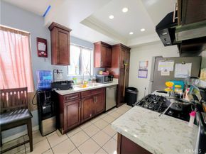 9834 Sepulveda Boulevard 117, North Hills CA 91343