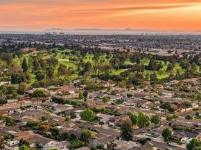 3217 Montana, Costa Mesa CA 92626