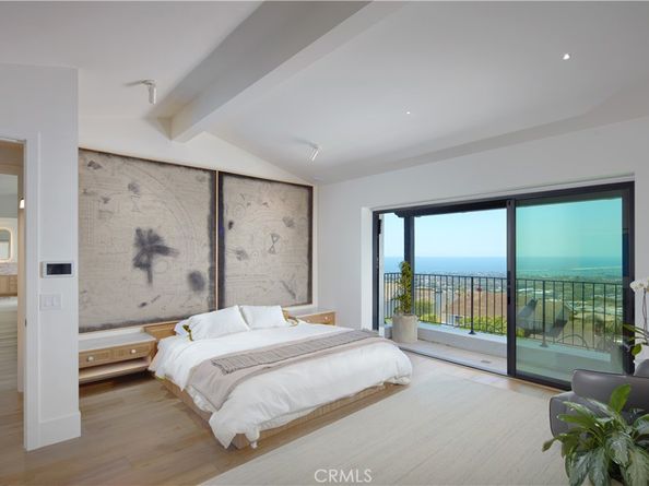 17 Muir Beach Circle, Corona Del Mar CA 92625