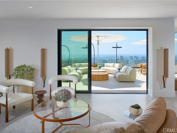 17 Muir Beach Circle, Corona Del Mar CA 92625