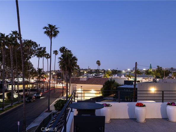 508 Goldenrod Avenue, Corona Del Mar CA 92625