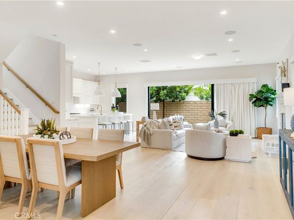 387 La Perle Place, Costa Mesa CA 92627