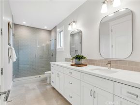 387 La Perle Place, Costa Mesa CA 92627