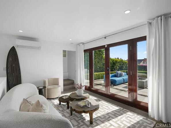 1119 Katella Street, Laguna Beach CA 92651
