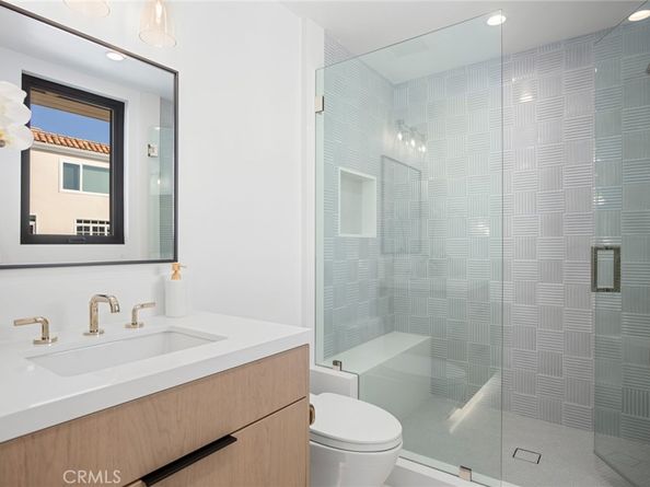 2501 Seaview Ave, Corona Del Mar CA 92625