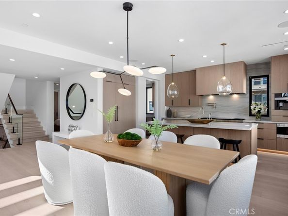 2501 Seaview Ave, Corona Del Mar CA 92625