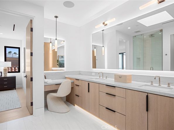 2501 Seaview Ave, Corona Del Mar CA 92625