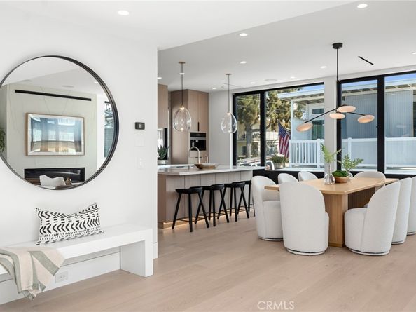 2501 Seaview Ave, Corona Del Mar CA 92625