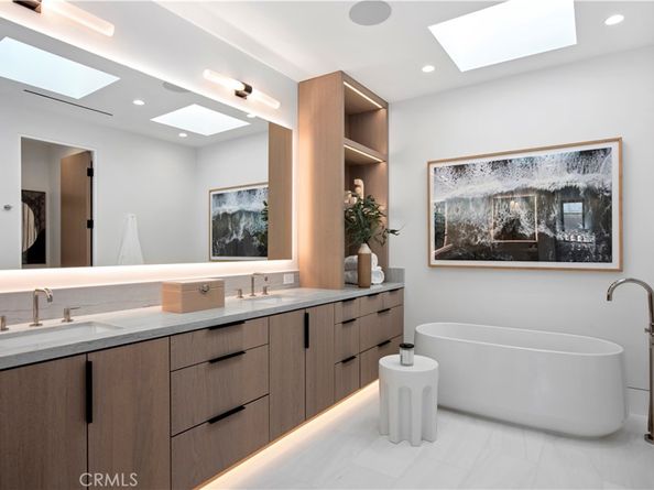 2501 Seaview Ave, Corona Del Mar CA 92625