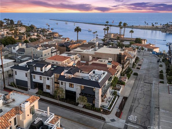 220 Carnation Ave., Corona Del Mar CA 92625