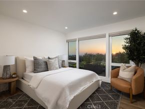 1007 White Sails Way, Corona Del Mar CA 92625