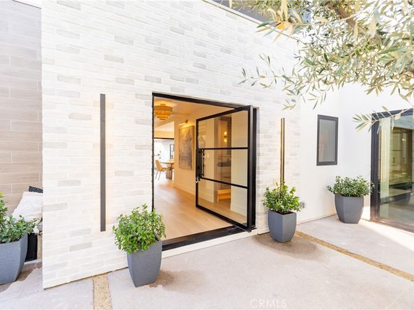 1717 Irvine Avenue, Newport Beach CA 92660