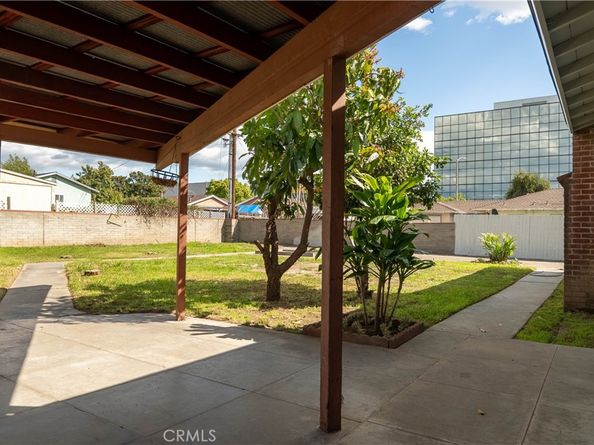 768 S Barranca Avenue, Covina CA 91723