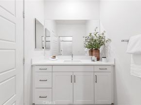 171 Cadence, Irvine CA 92618