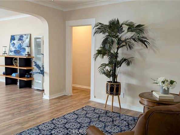 3854 Arlington Avenue, Los Angeles CA 90008