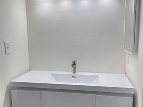 435 S Virgil Avenue 209, Los Angeles CA 90020