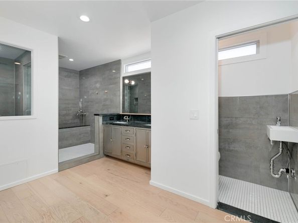 4676 Arriba Drive, Tarzana CA 91356