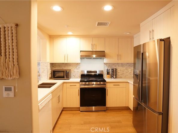 1598 Long Beach 201, Long Beach CA 90813