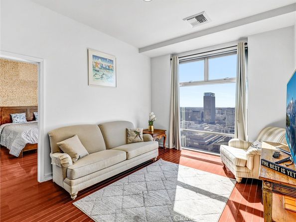 801 S Grand Ave 1812, Los Angeles CA 90017