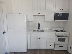 1291 E 40th, Los Angeles CA 90011