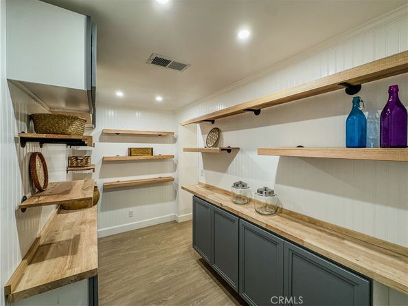 2105 Oxford Avenue, Claremont CA 91711