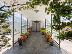 5400 E The Toledo 701, Long Beach CA 90803