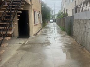 1137 N Ardmore, Hollywood Hills East CA 90029