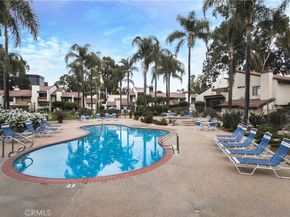 21500 Califa 97, Woodland Hills CA 91367
