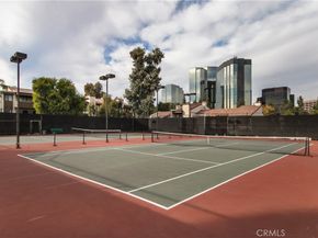 21500 Califa 97, Woodland Hills CA 91367