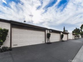 21500 Califa 97, Woodland Hills CA 91367