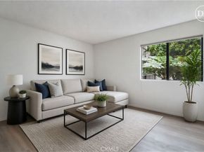 21500 Califa 97, Woodland Hills CA 91367