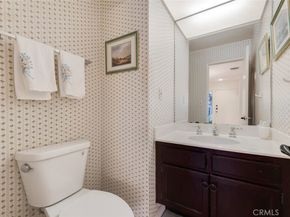 18200 Andrea Circle S 6, Northridge CA 91325