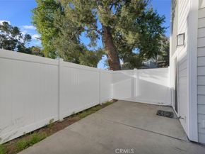 18200 Andrea Circle S 6, Northridge CA 91325