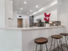 23057 Park Este, Calabasas CA 91302