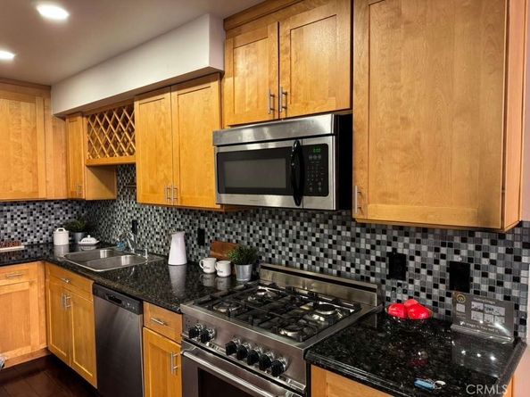 35 N Raymond Avenue N 211, Pasadena CA 91103