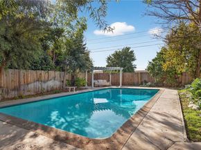 18624 Gledhill Street, Northridge CA 91324