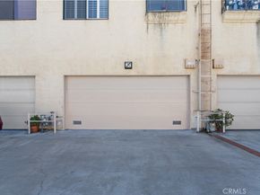 5727 Etiwanda 3, Tarzana CA 91364