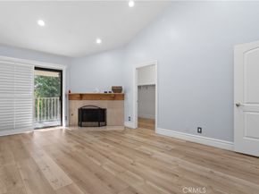 5727 Etiwanda 3, Tarzana CA 91364